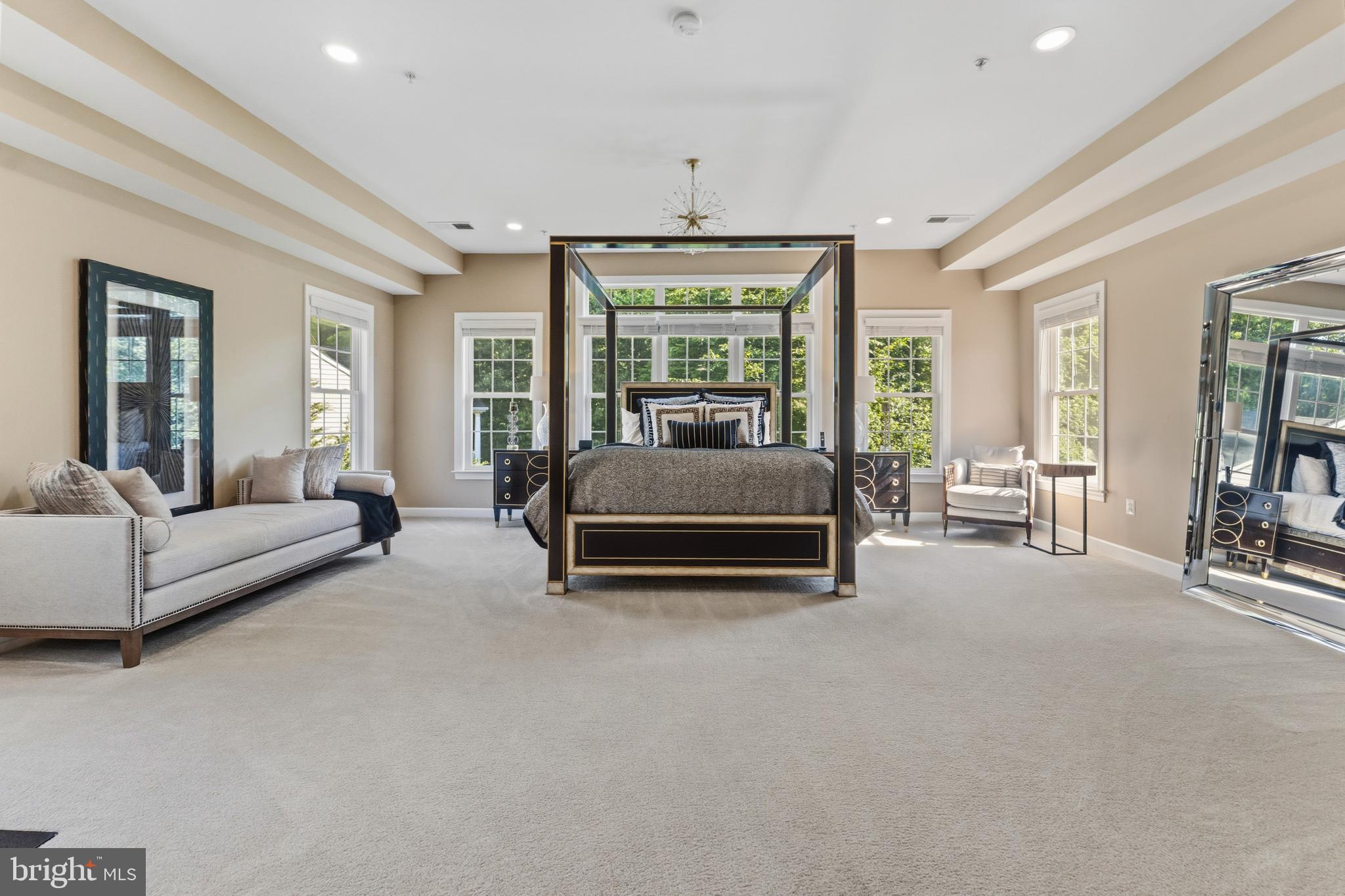 OAK CREEK - Residential