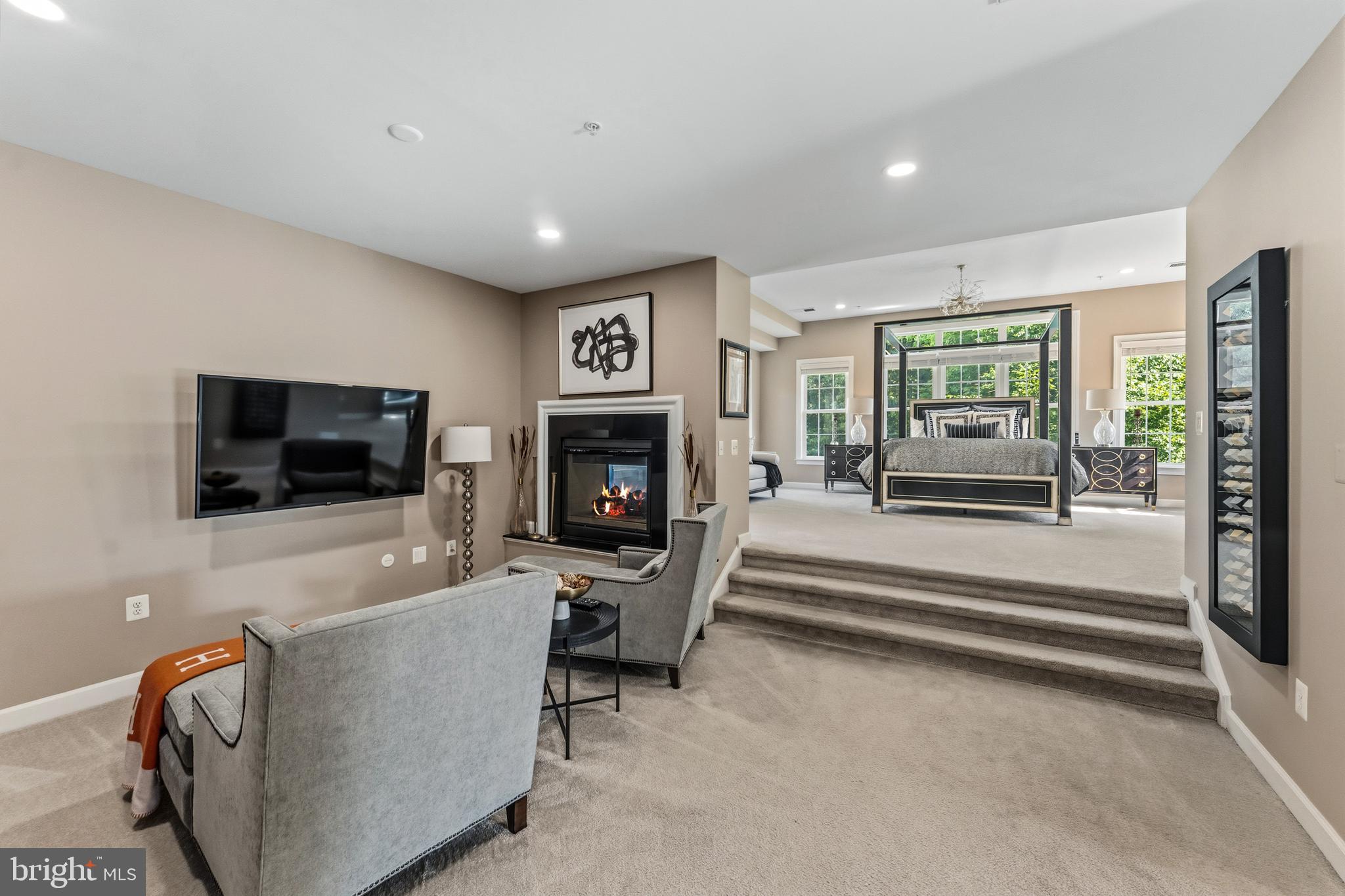 OAK CREEK - Residential