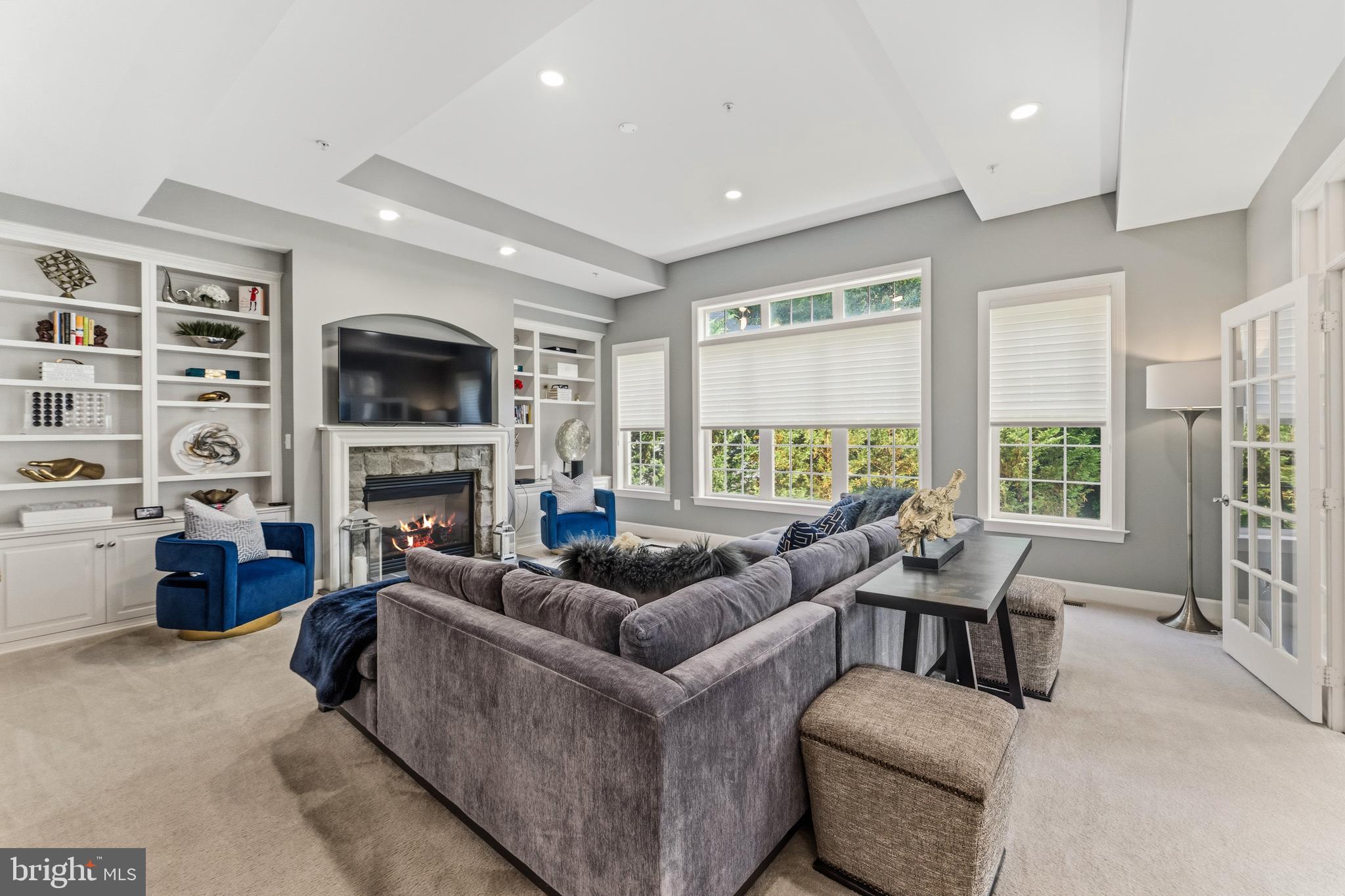OAK CREEK - Residential