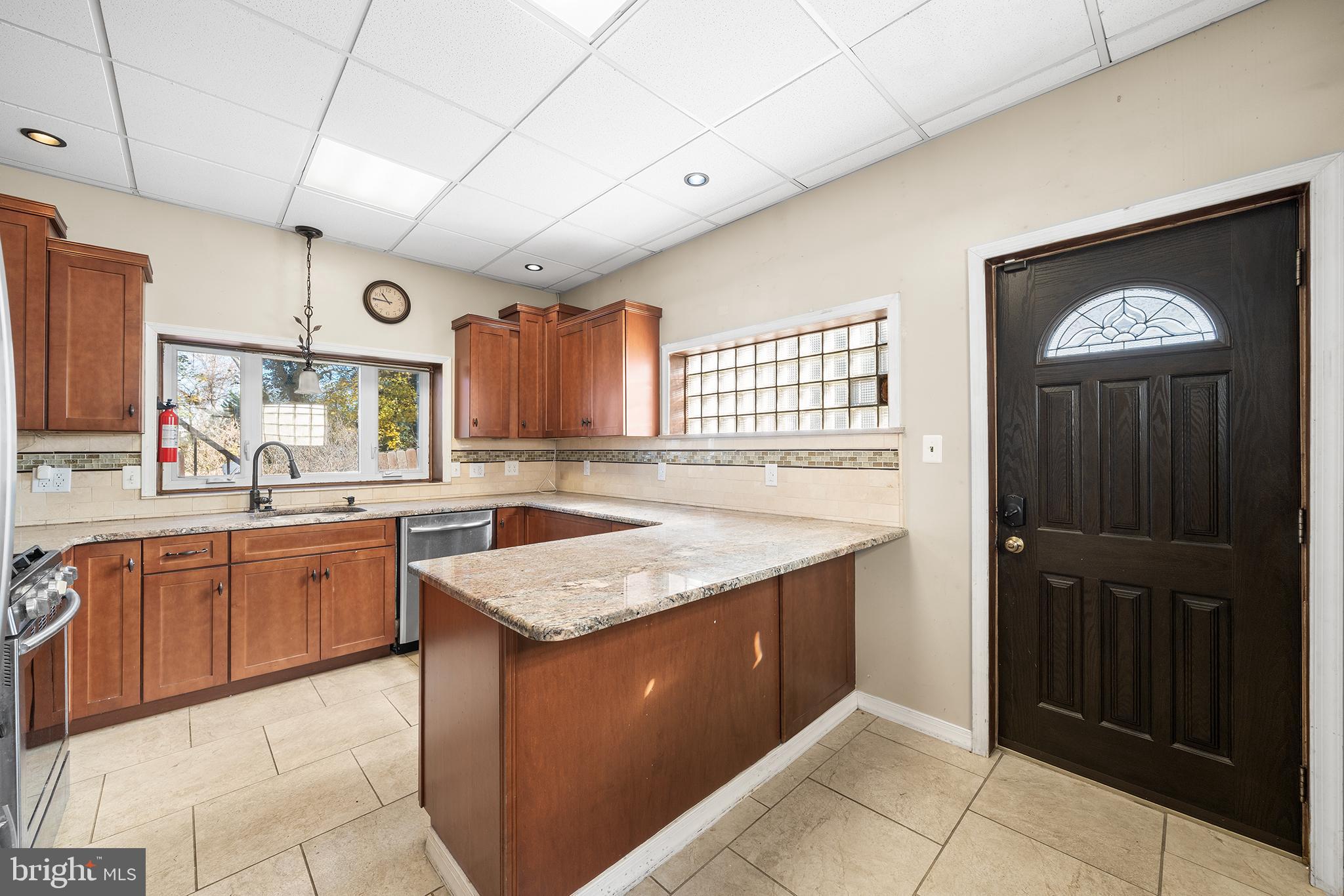 ELKINS PARK - Residential Income