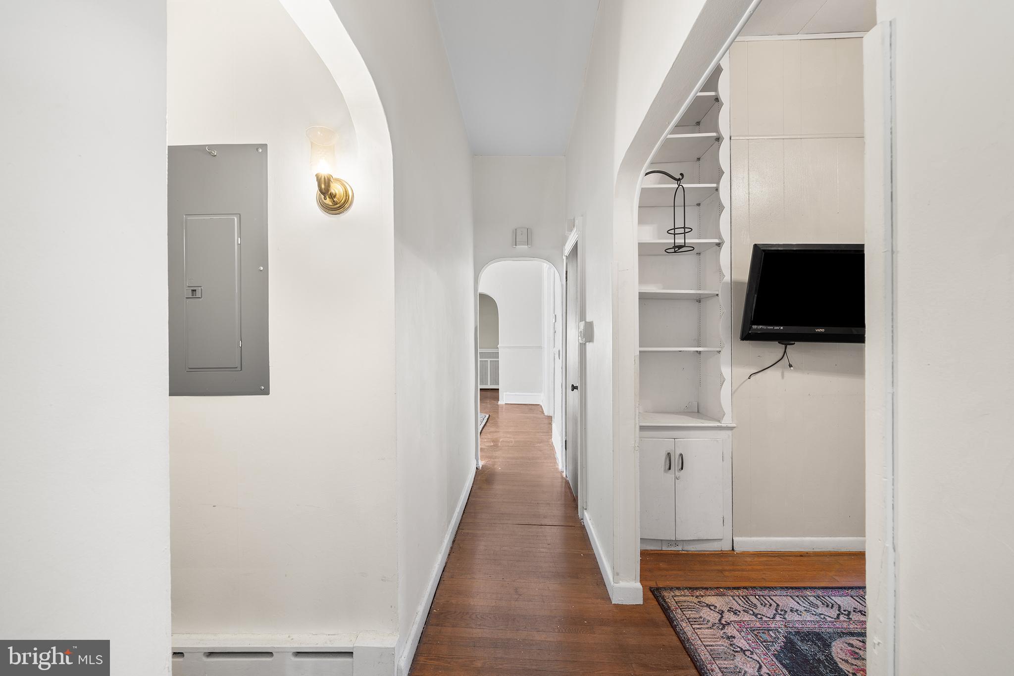 ELKINS PARK - Residential Income