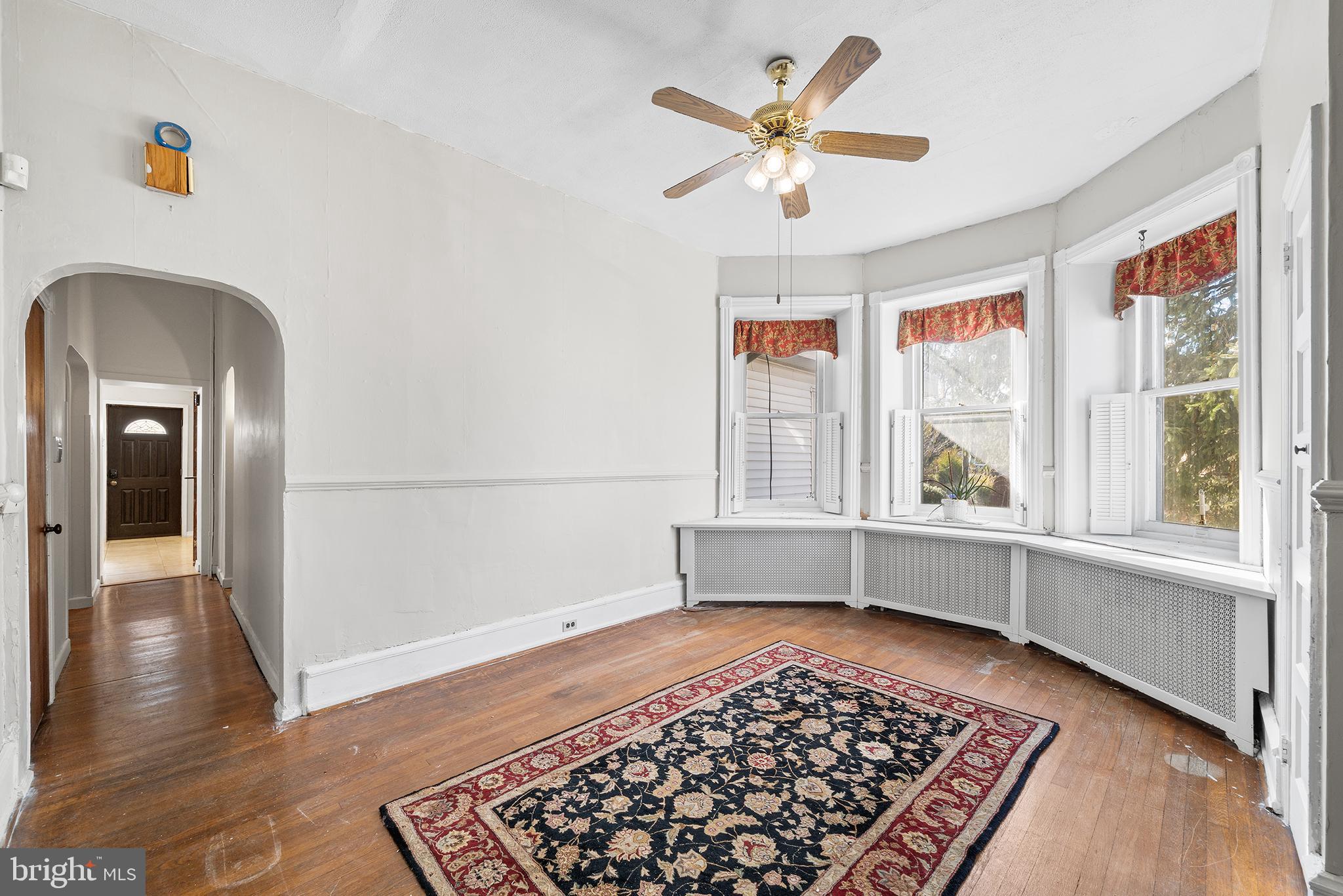 ELKINS PARK - Residential Income