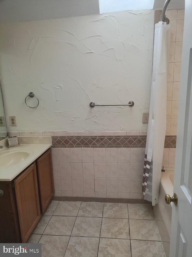 PARK RIDGE - Residential Lease