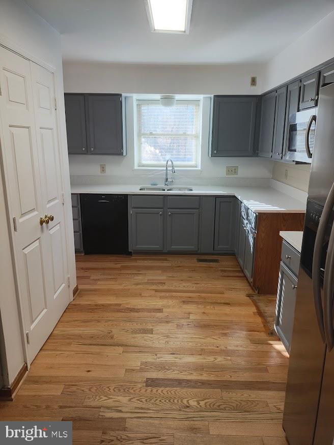PARK RIDGE - Residential Lease