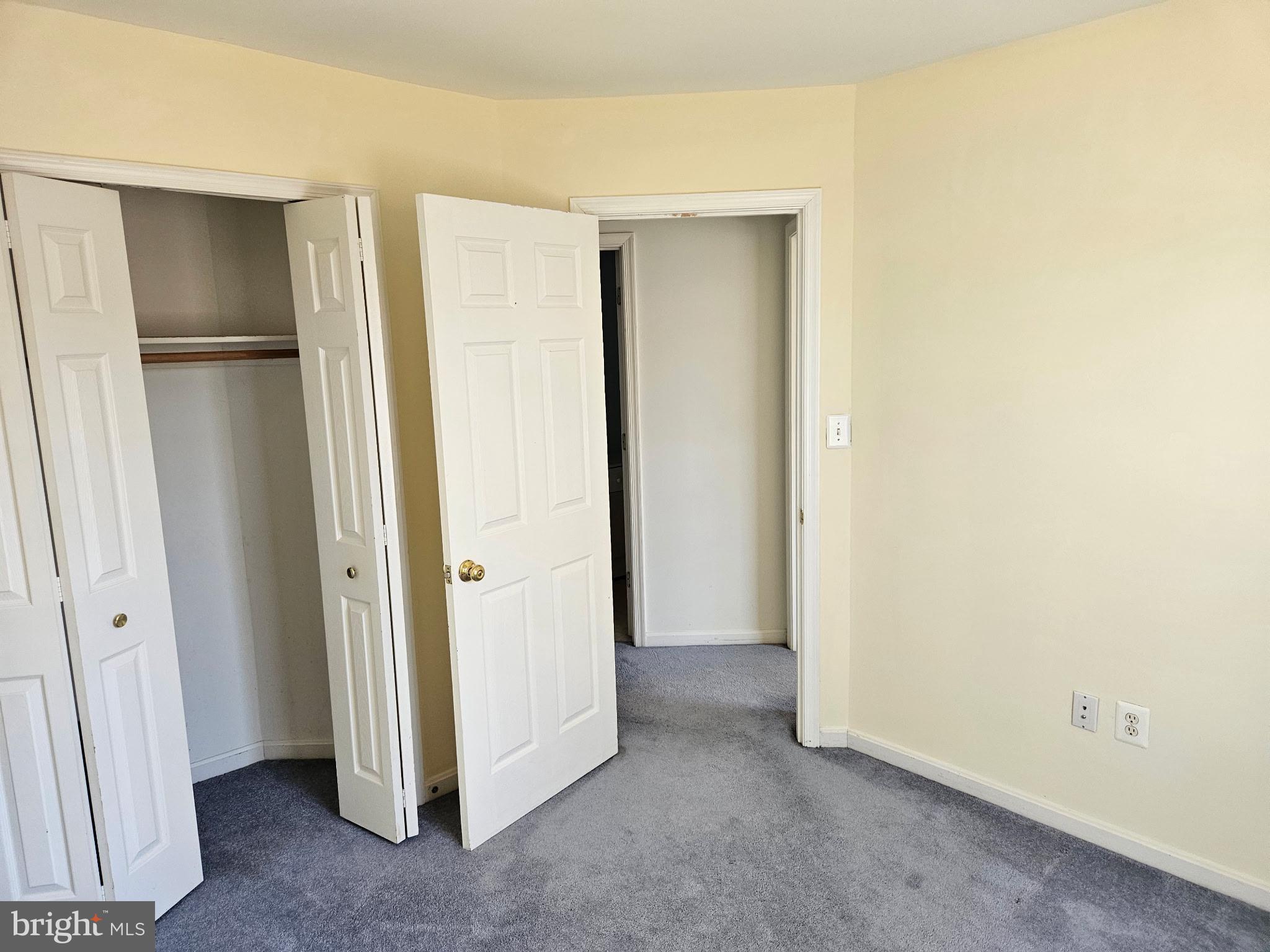 PARADISE - Residential Lease