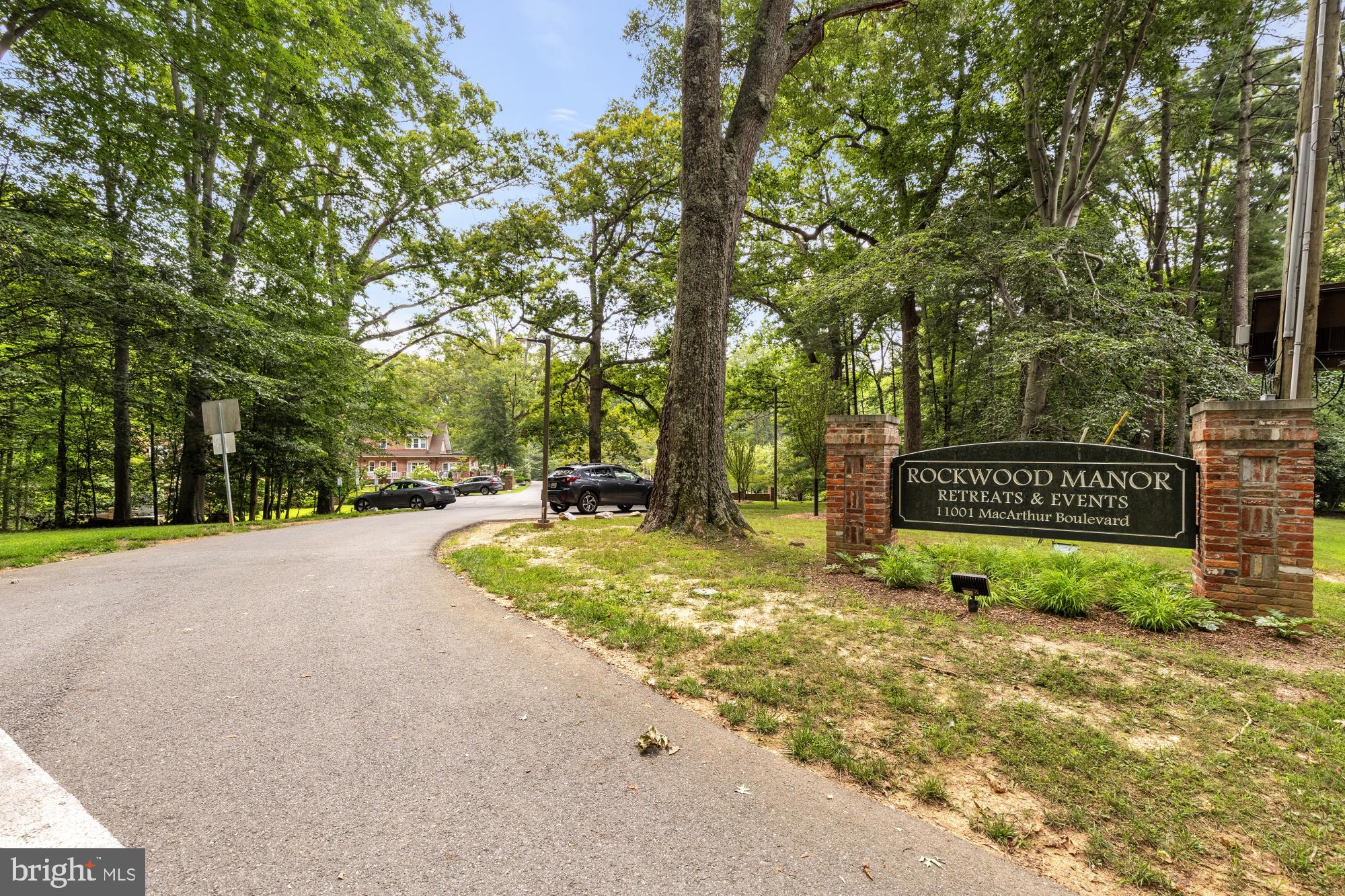 FAWSETT FARMS MANOR - Residential