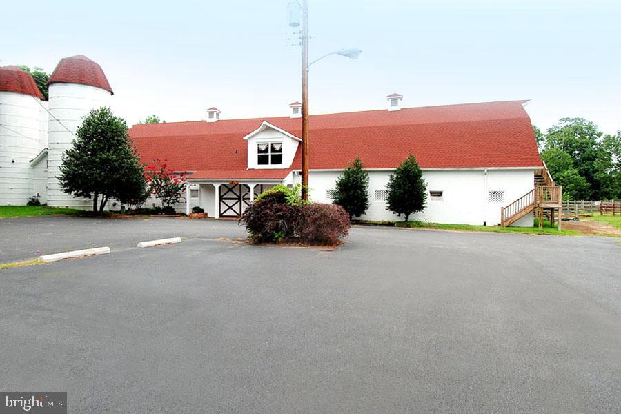 ULMSTEAD ESTATES - Residential