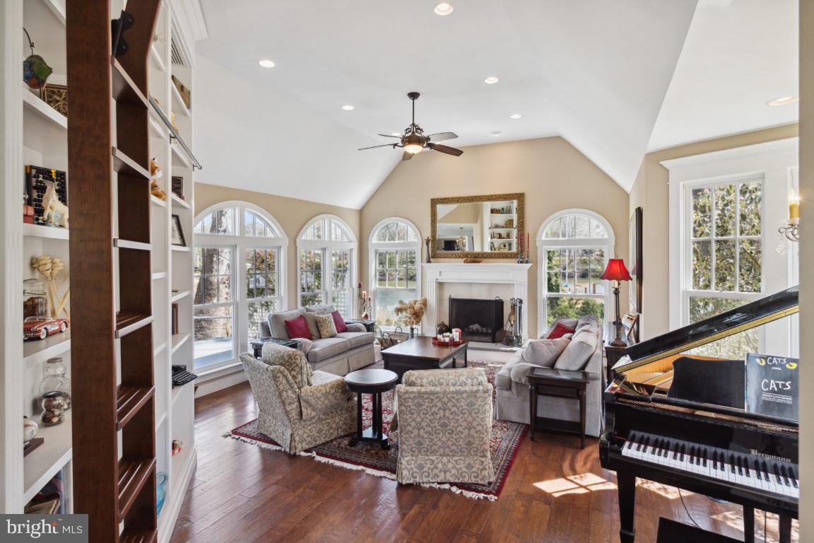 ULMSTEAD ESTATES - Residential