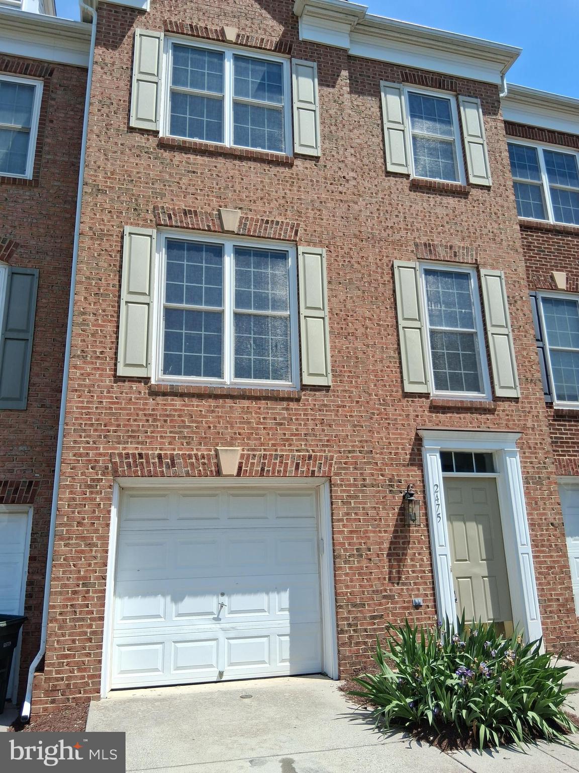 COPPERMINE CROSSING - Residential Lease