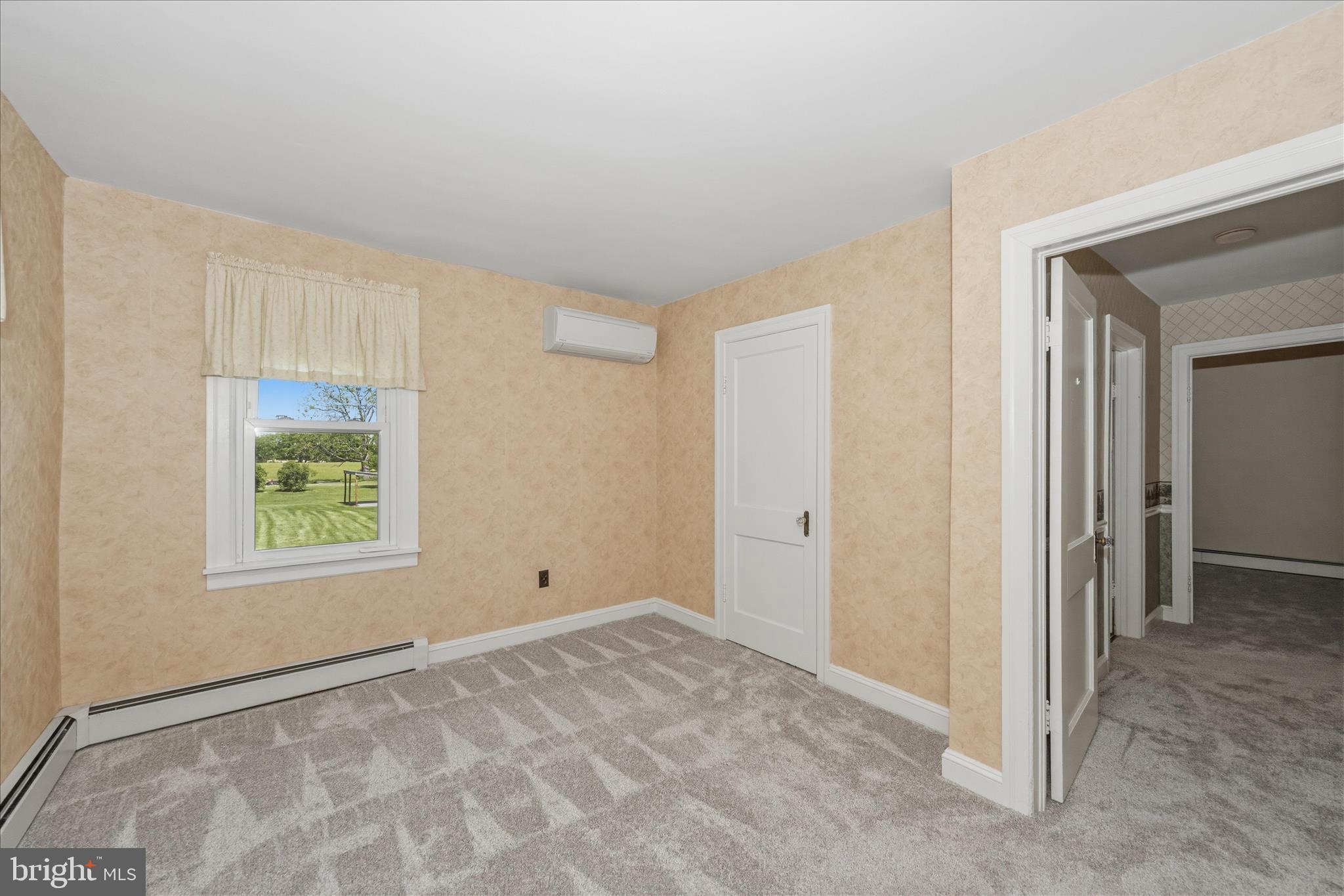 LEWISTOWN - Residential