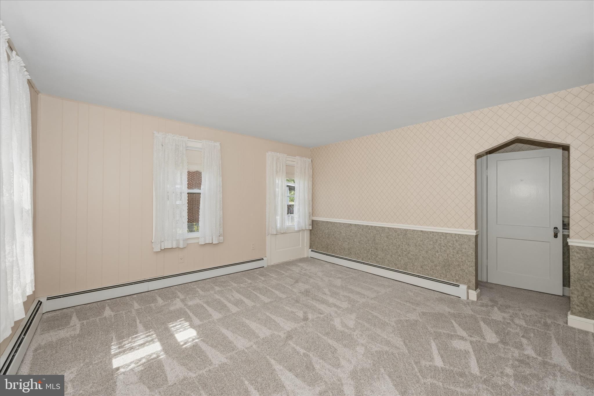 LEWISTOWN - Residential