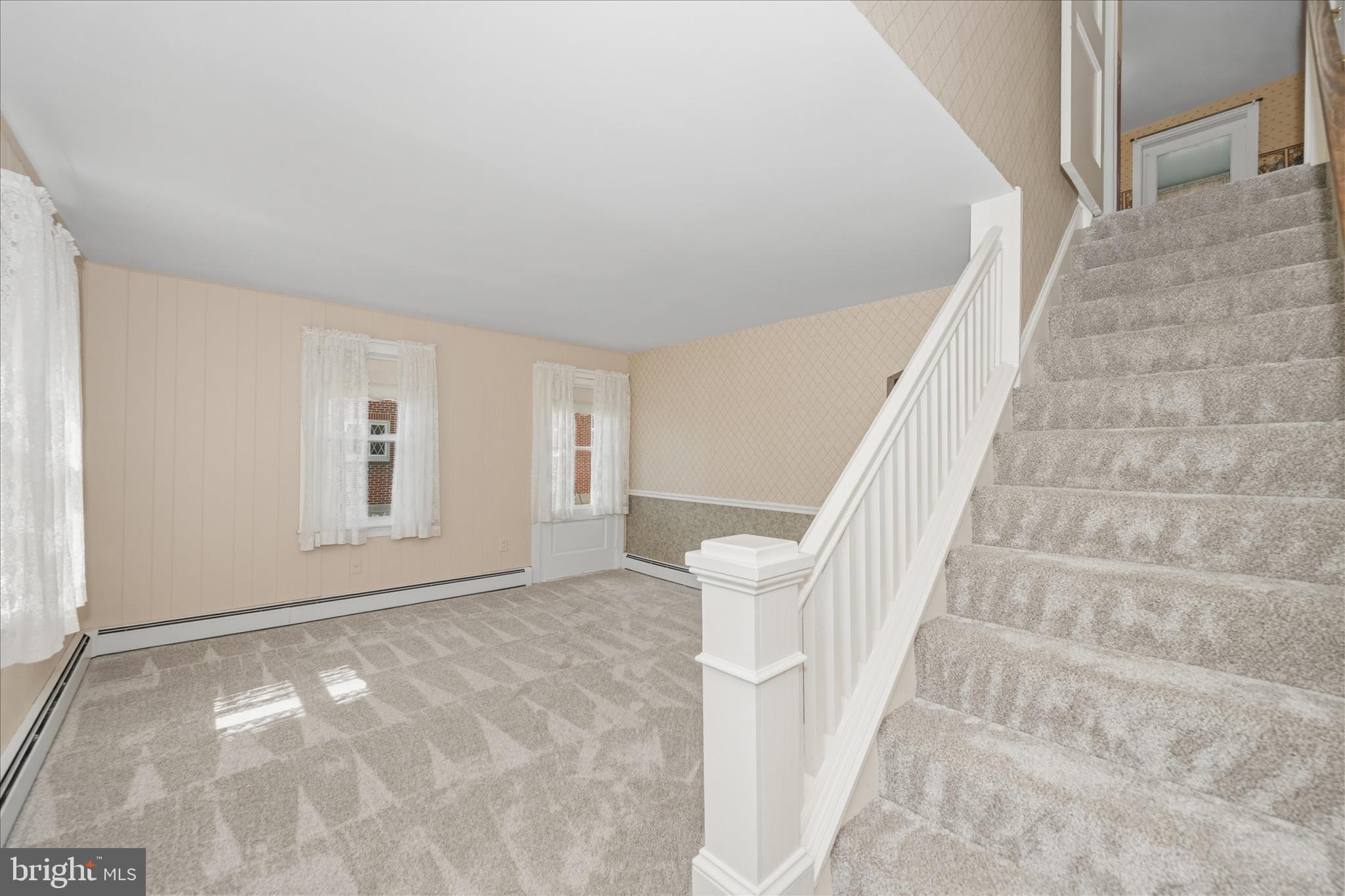 LEWISTOWN - Residential