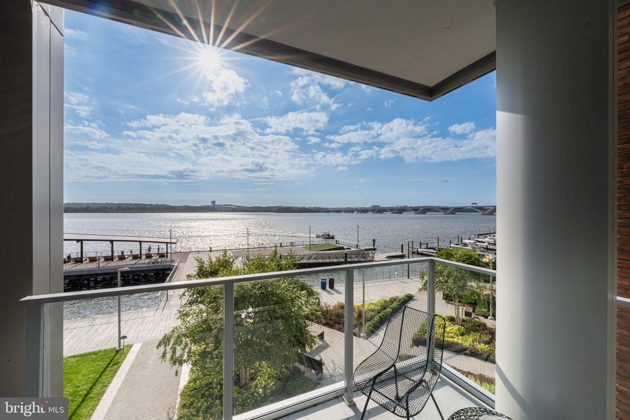 ROBINSON LANDING - Residential