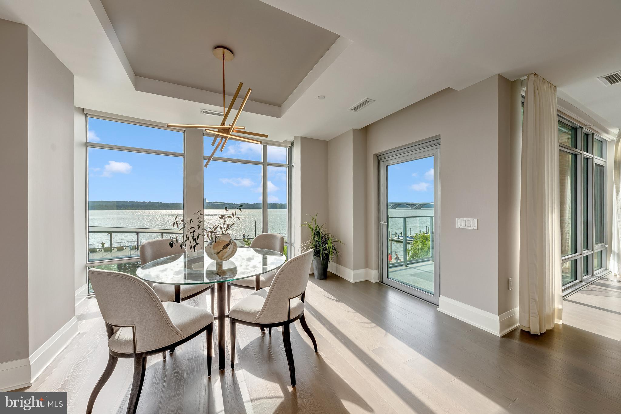 ROBINSON LANDING - Residential