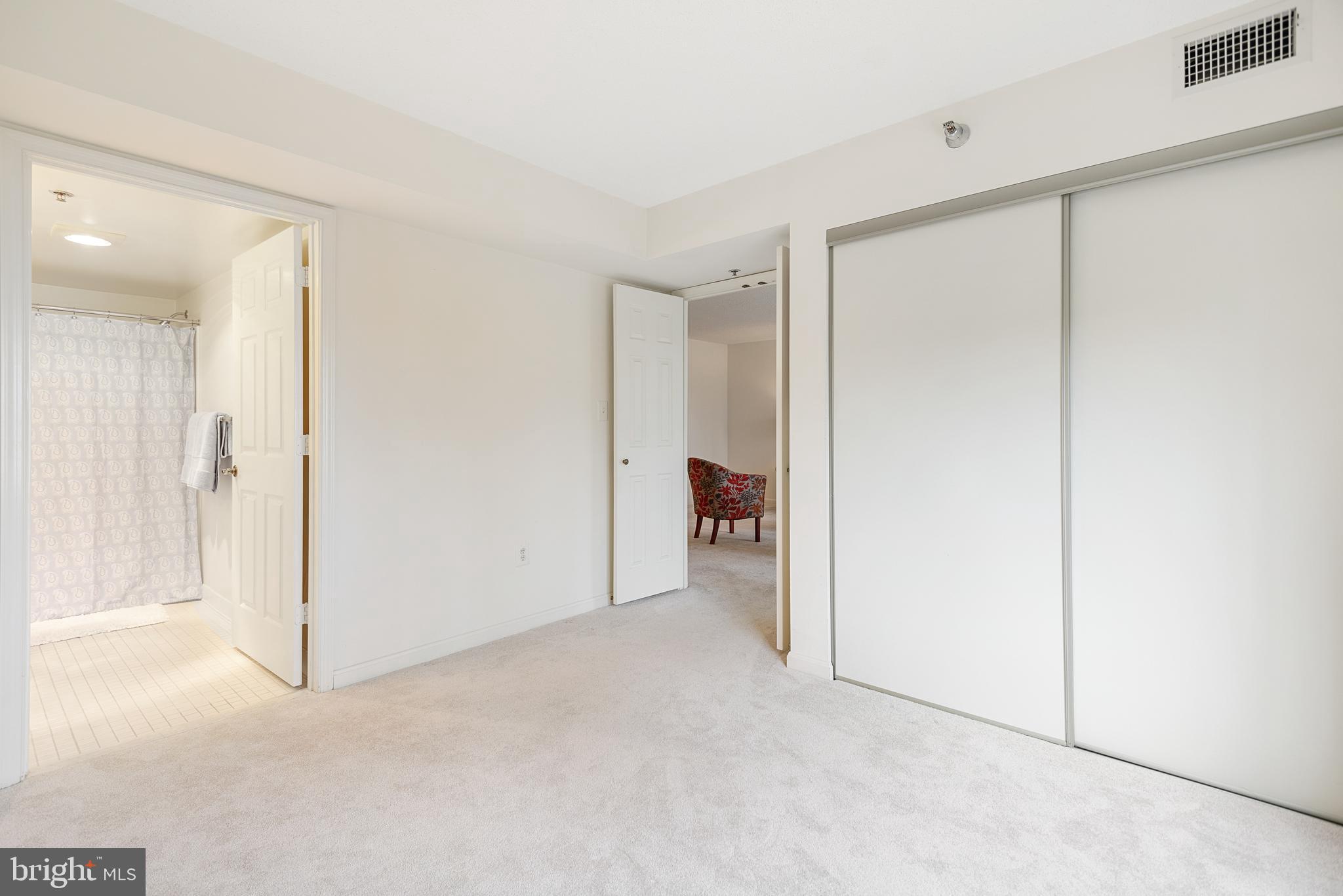 LEISURE WORLD - Residential