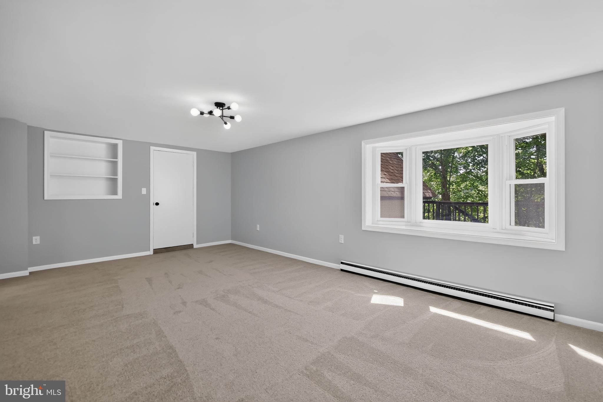 LAKE HOLIDAY ESTATES - Residential