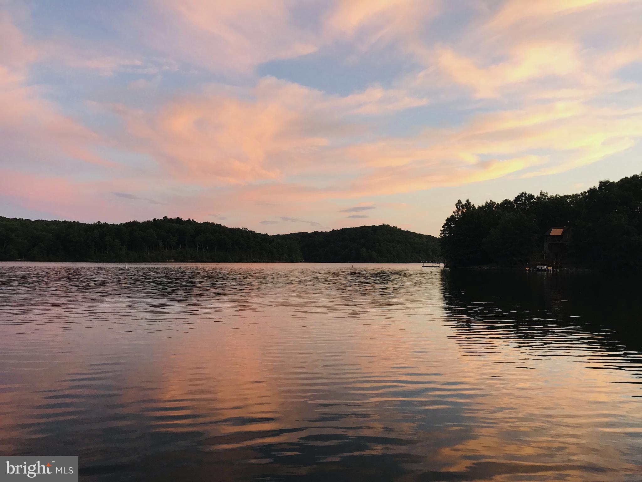 LAKE HOLIDAY ESTATES - Residential