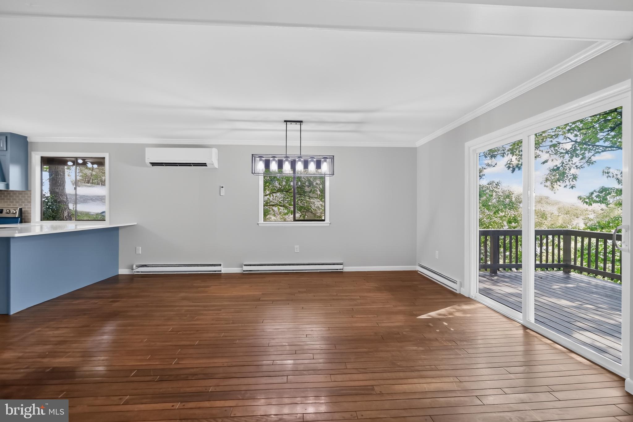 LAKE HOLIDAY ESTATES - Residential