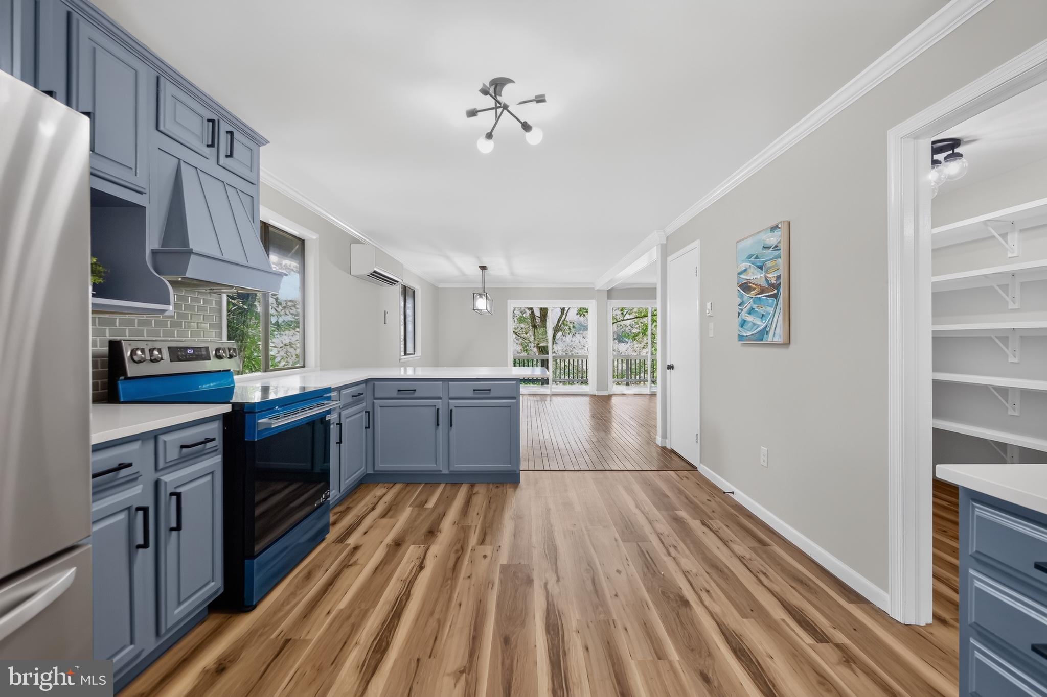 LAKE HOLIDAY ESTATES - Residential