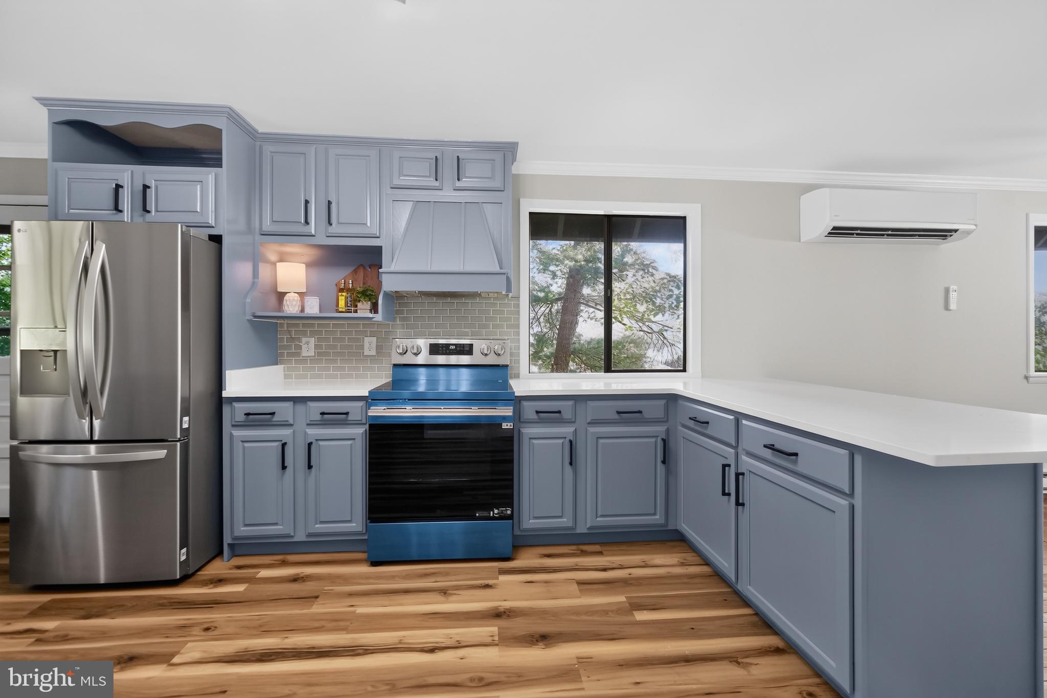 LAKE HOLIDAY ESTATES - Residential