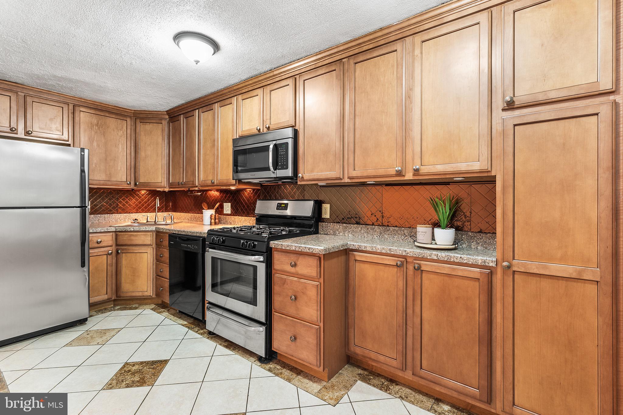 COLLINGDALE - Residential