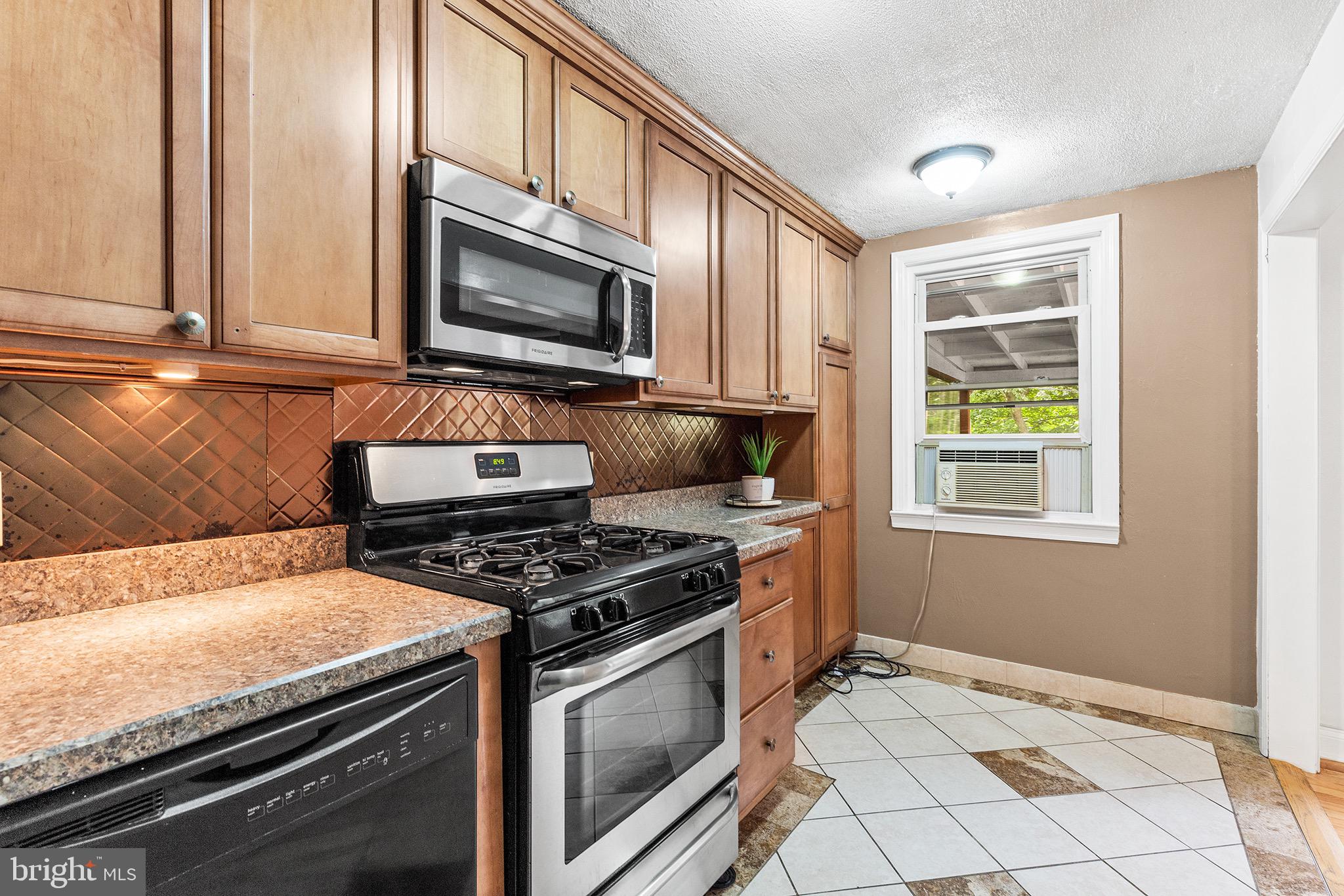 COLLINGDALE - Residential