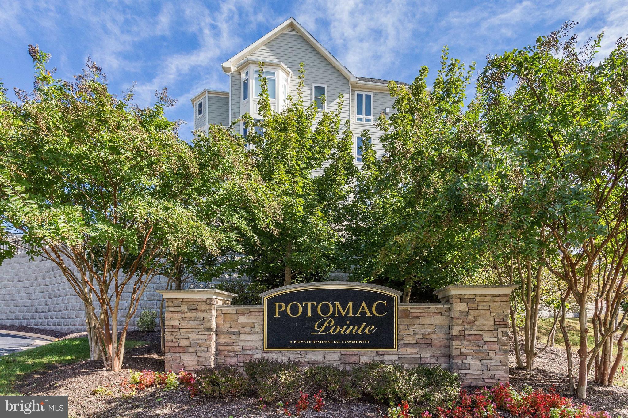 POTOMAC POINTE CONDOMINI - Residential Lease