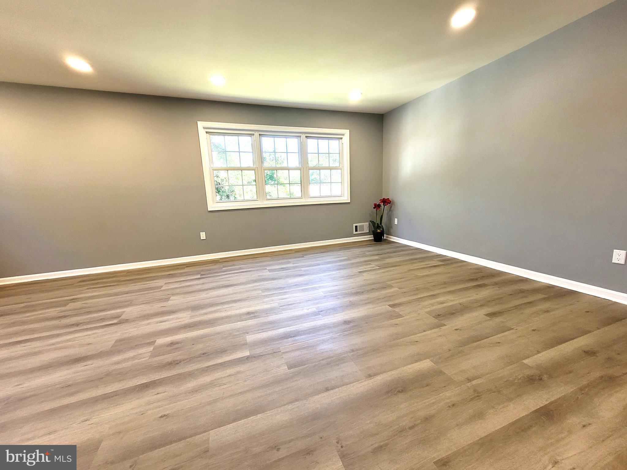 RAVENSWORTH GROVE - Residential