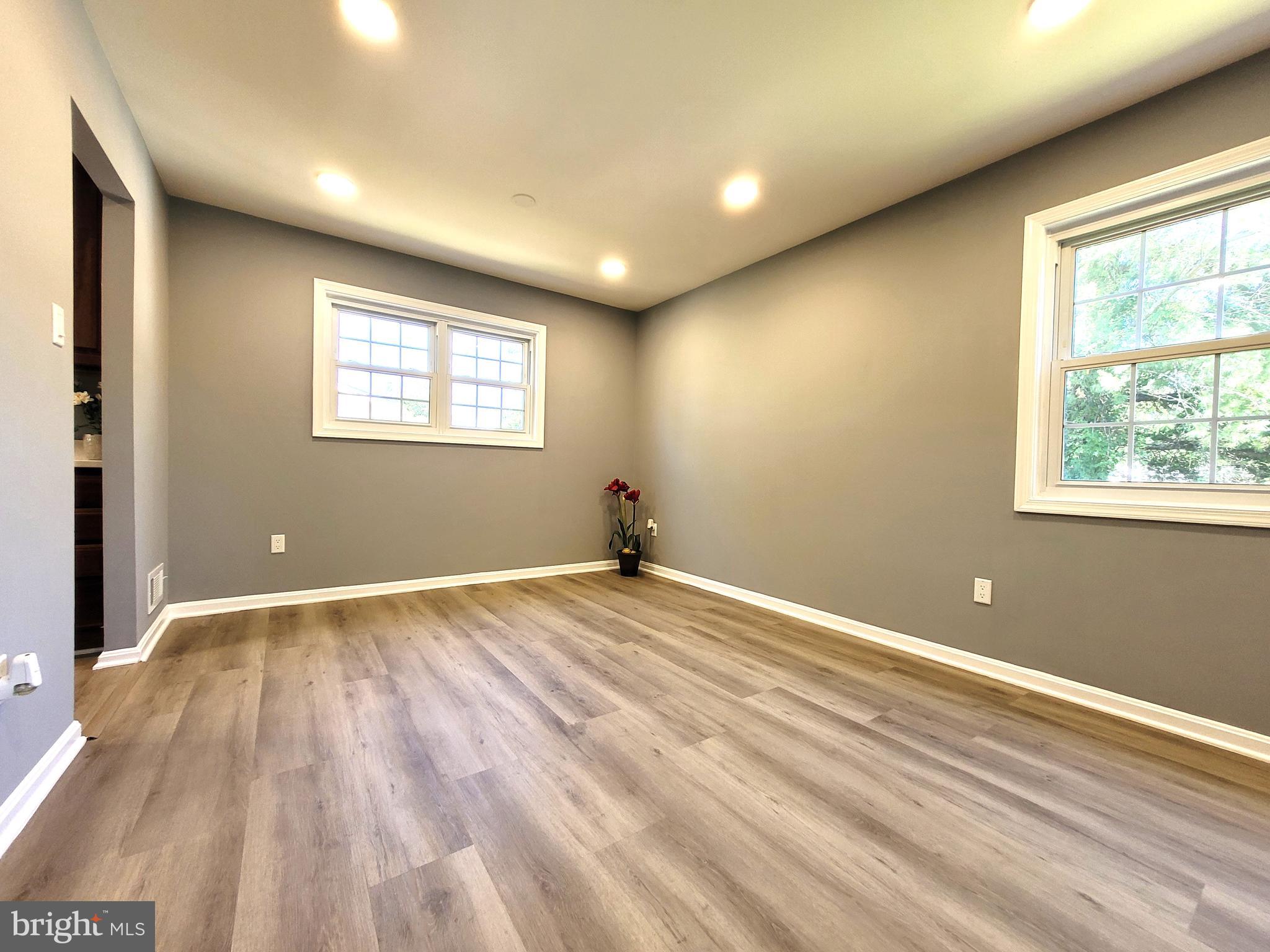 RAVENSWORTH GROVE - Residential