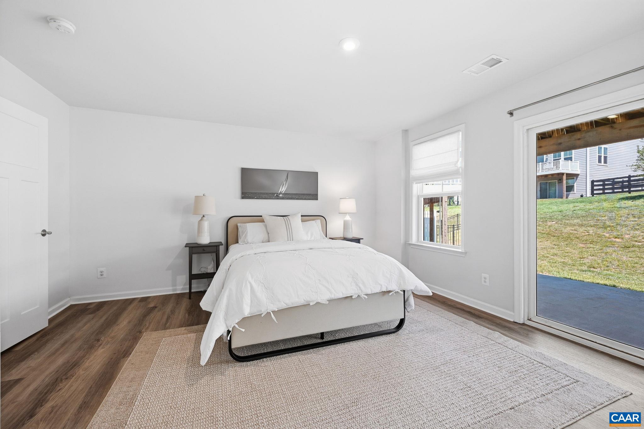 PLEASANT GREEN - Residential