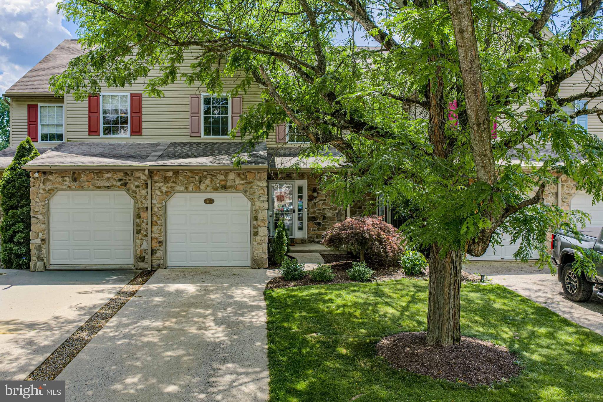 HERITAGE HEIGHTS - Residential