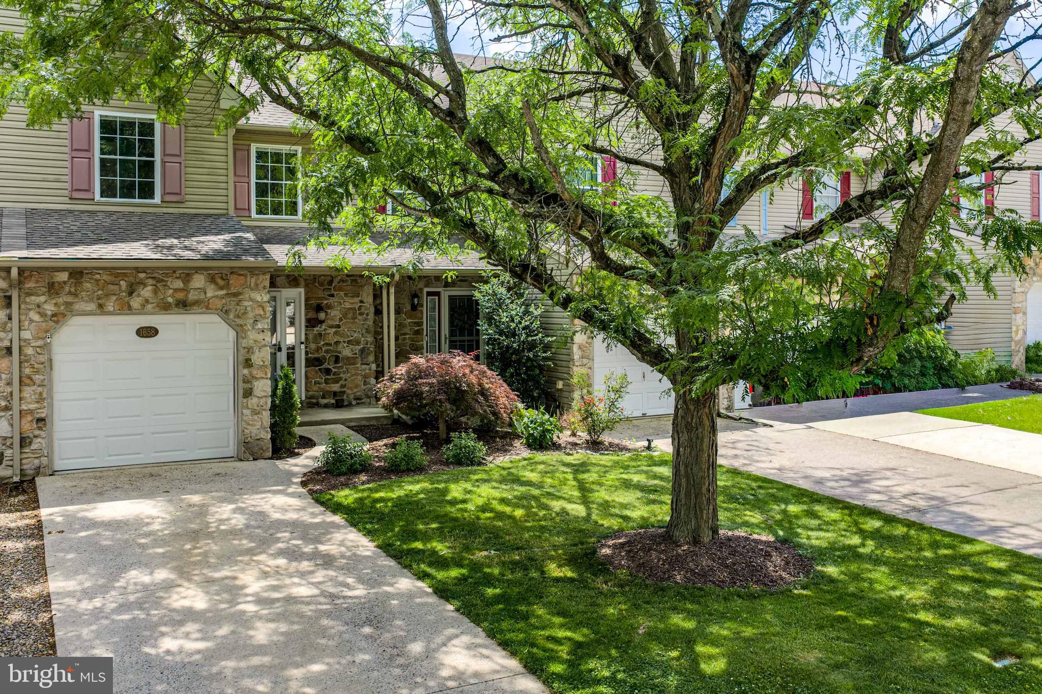 HERITAGE HEIGHTS - Residential