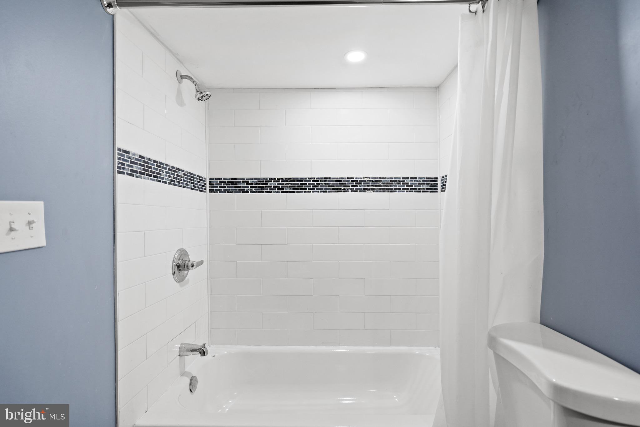 EDMONDSON - Residential Lease