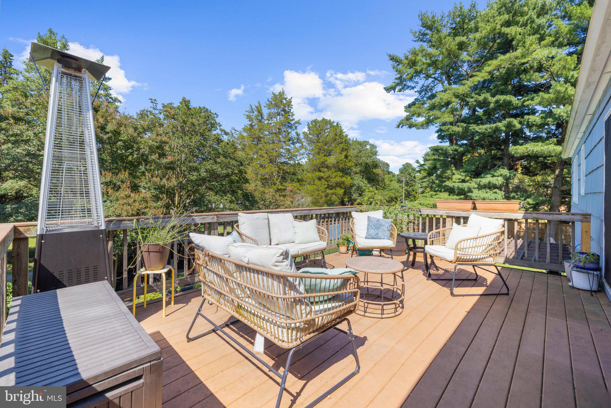 TWIN HARBORS - Residential
