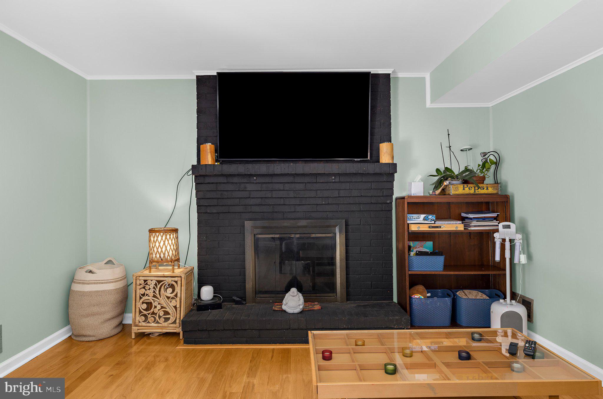 TWIN HARBORS - Residential
