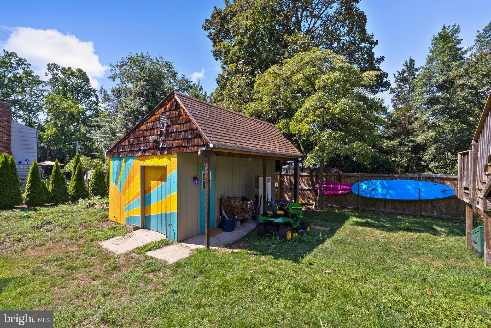 TWIN HARBORS - Residential