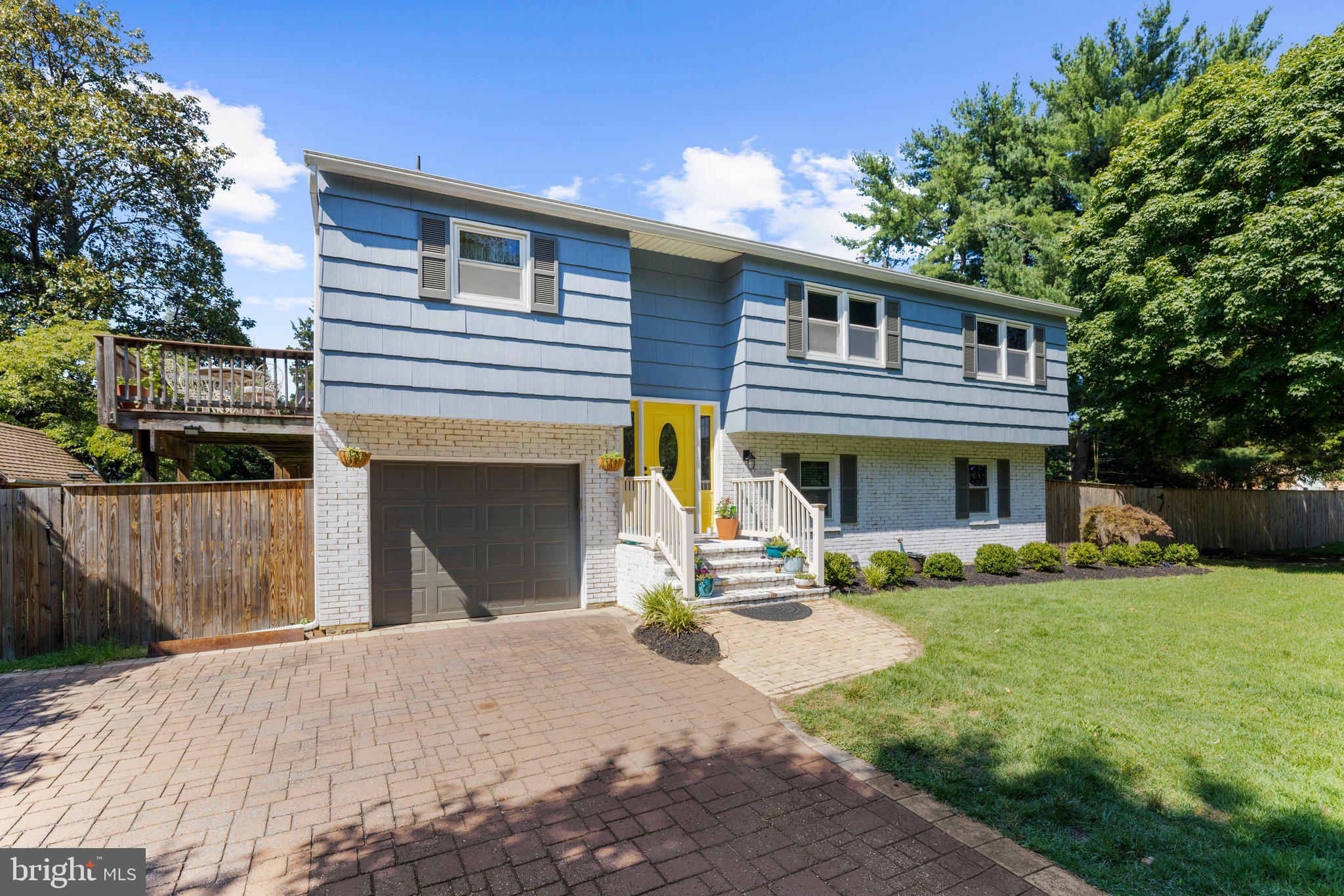 TWIN HARBORS - Residential