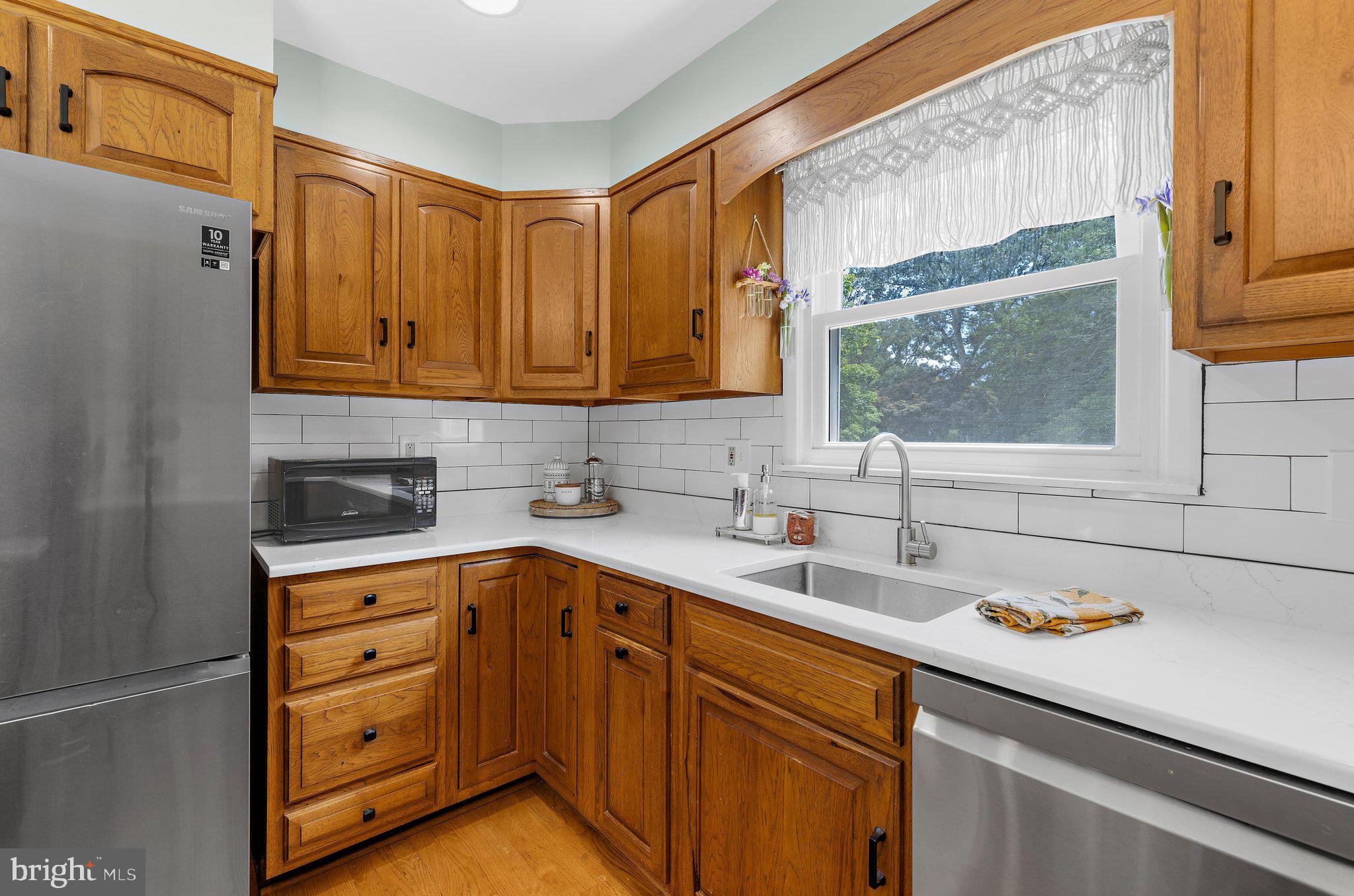 TWIN HARBORS - Residential