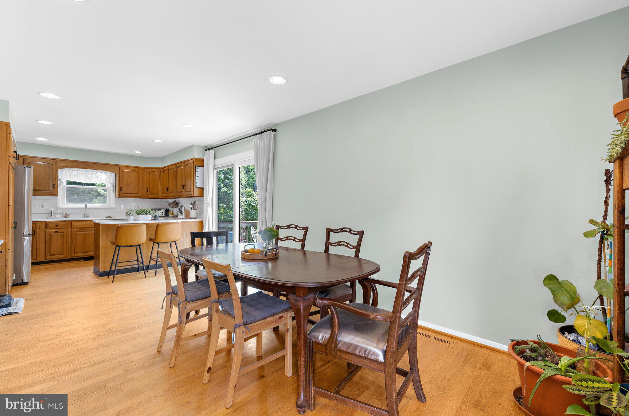 TWIN HARBORS - Residential