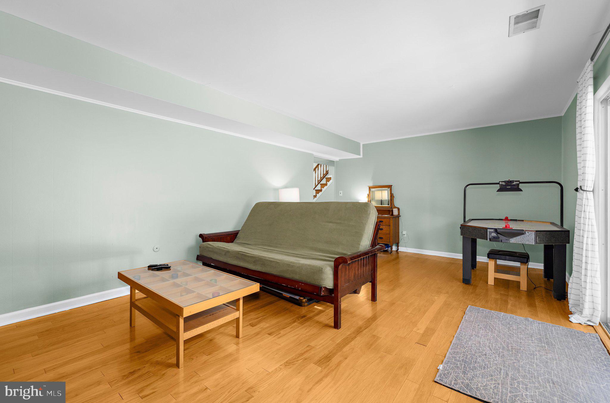 TWIN HARBORS - Residential