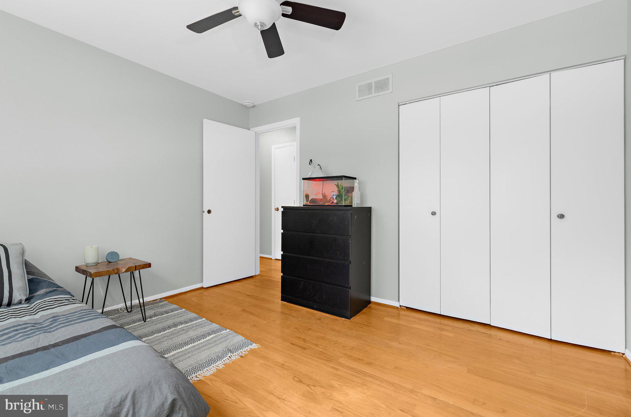 TWIN HARBORS - Residential