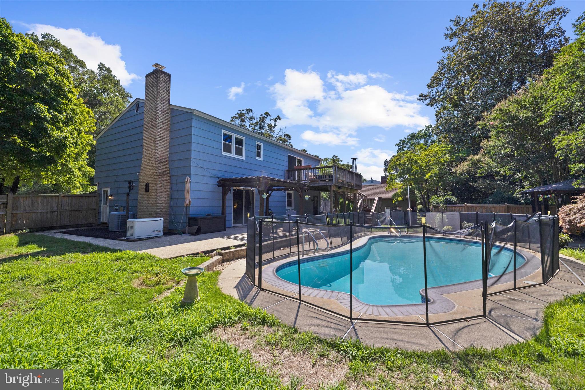 TWIN HARBORS - Residential