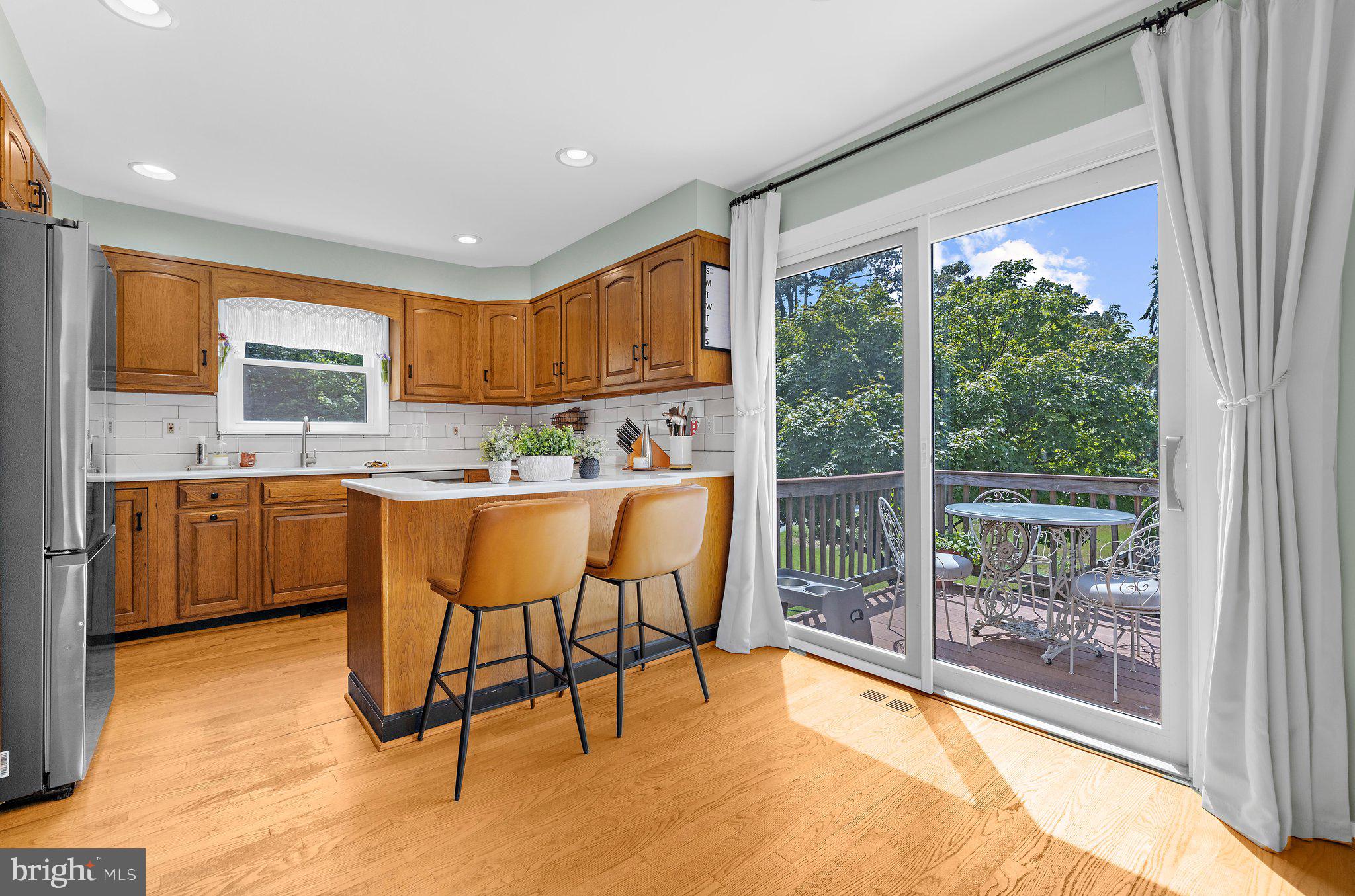 TWIN HARBORS - Residential
