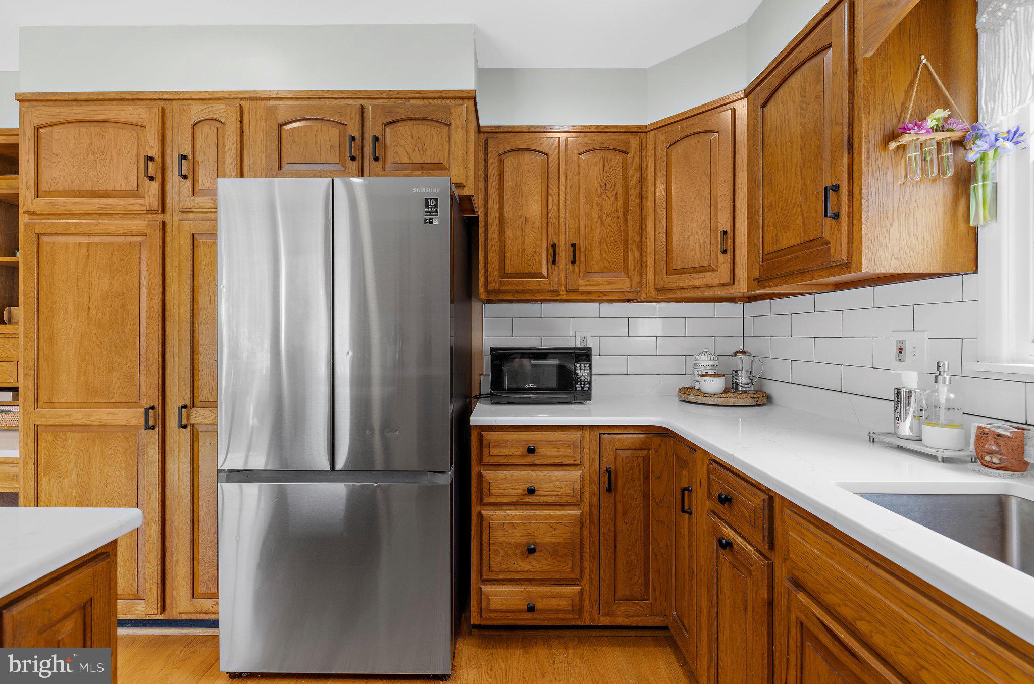 TWIN HARBORS - Residential