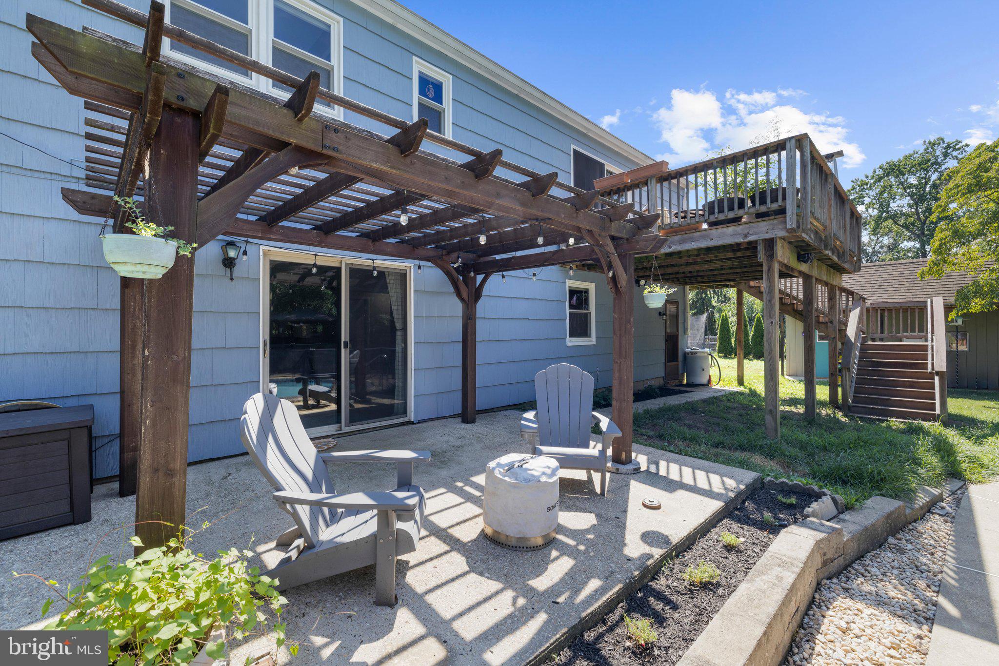 TWIN HARBORS - Residential