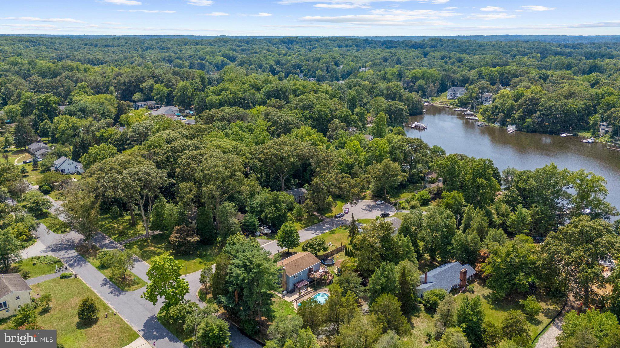 TWIN HARBORS - Residential
