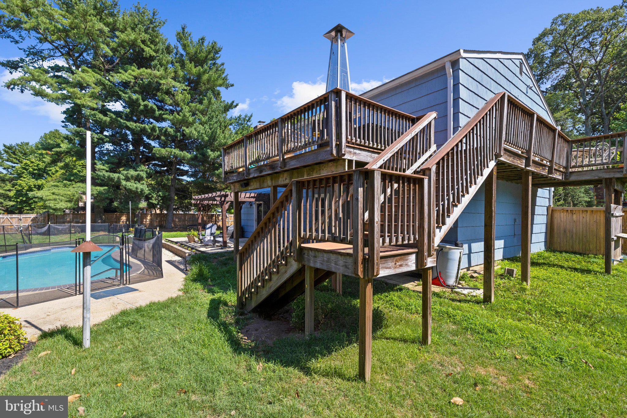 TWIN HARBORS - Residential