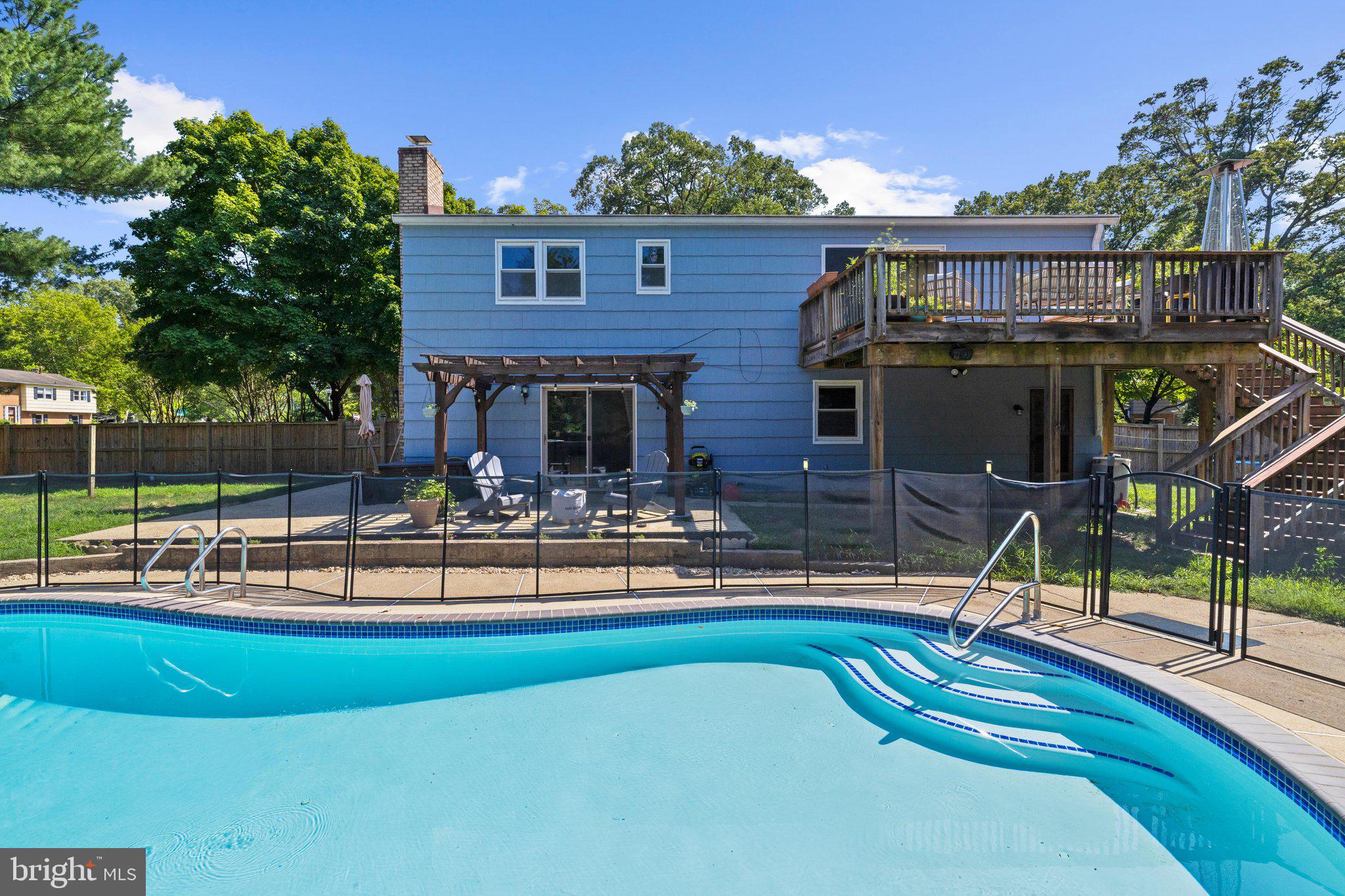 TWIN HARBORS - Residential