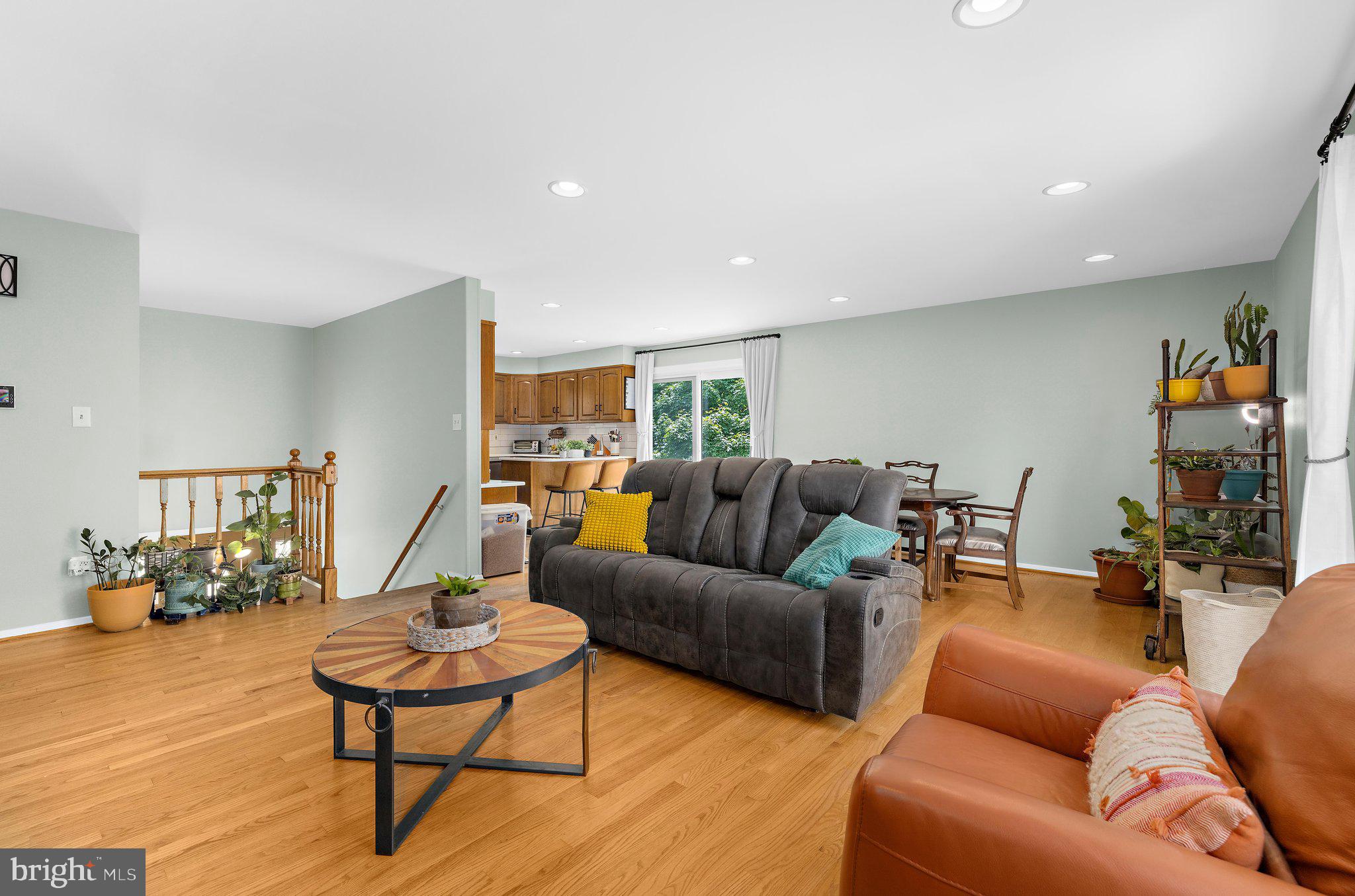 TWIN HARBORS - Residential