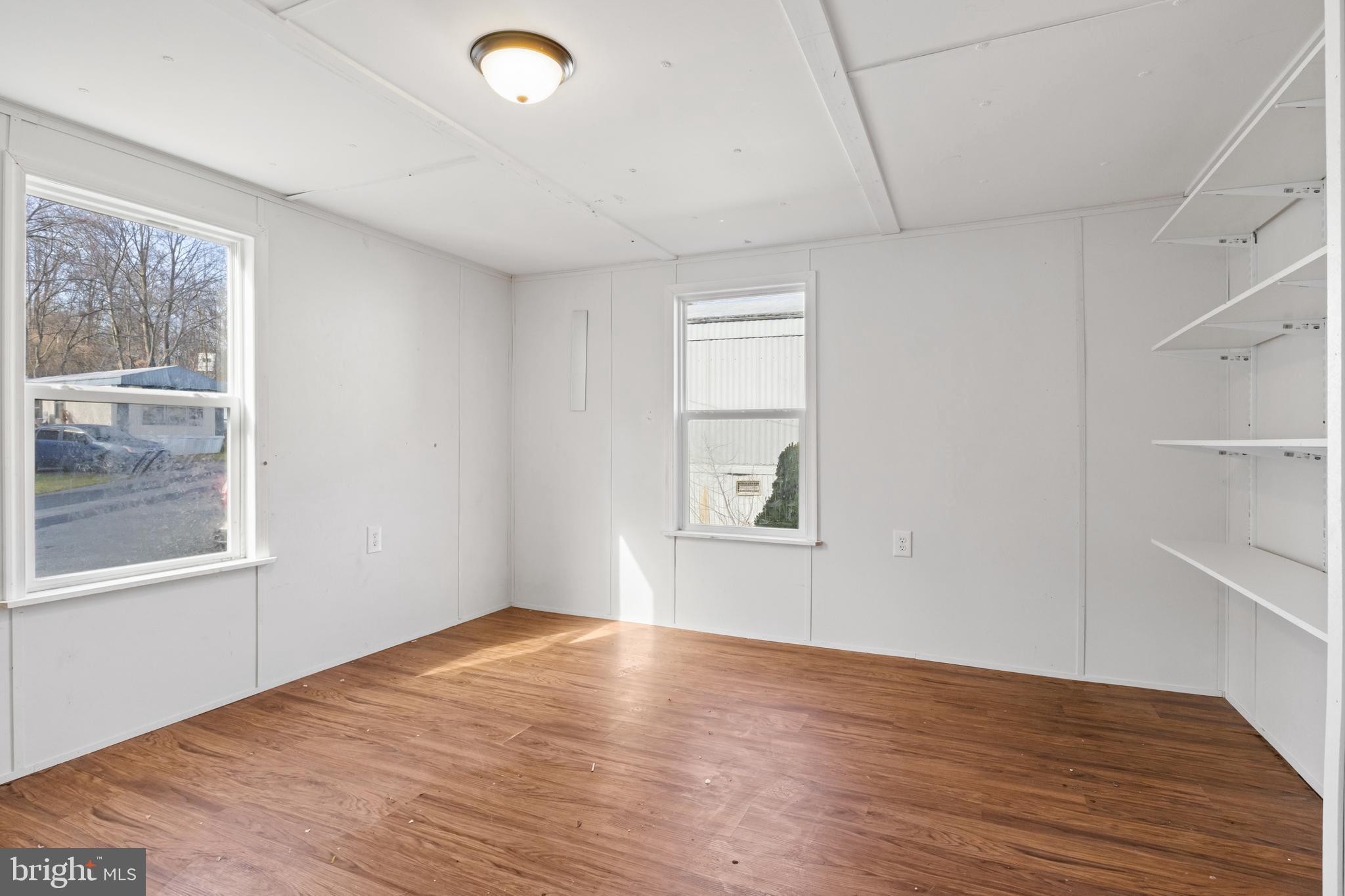 SMITHVILLE MHP - Residential